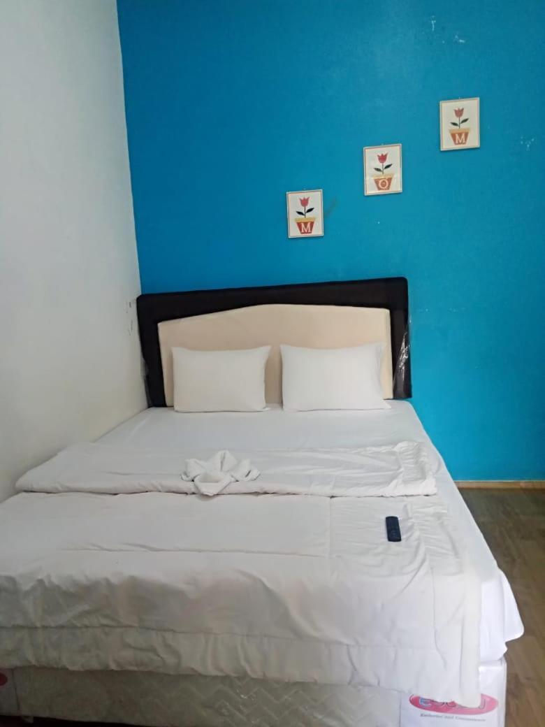 Algira Guest House Gunungbatu Syariah Cimanggu Bagian luar foto